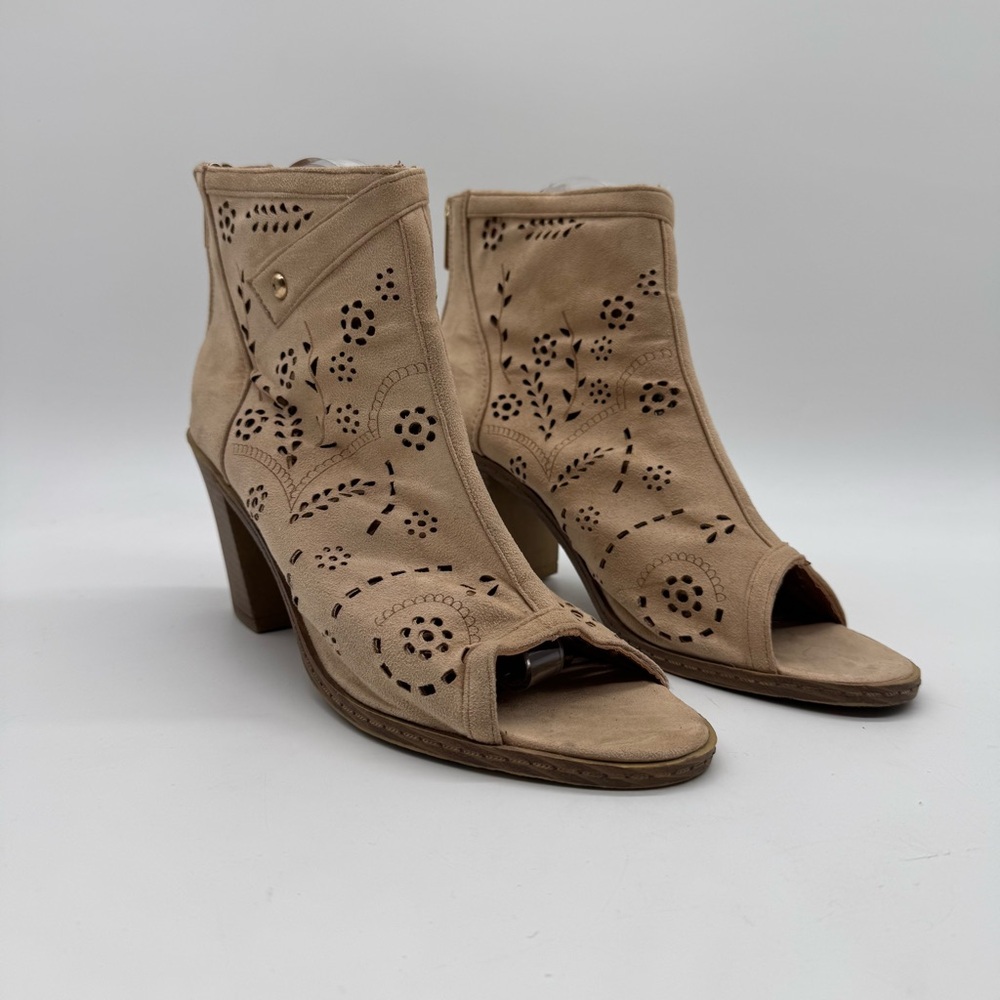 Women’s Peep Toe Ankle Boots – Size 9.5